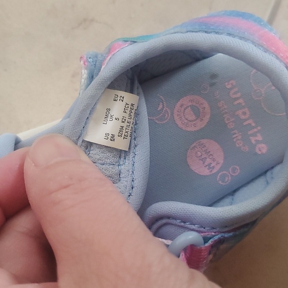 Lot of 4 Toddler girl's size 6 shoes - Picture 10 of 11